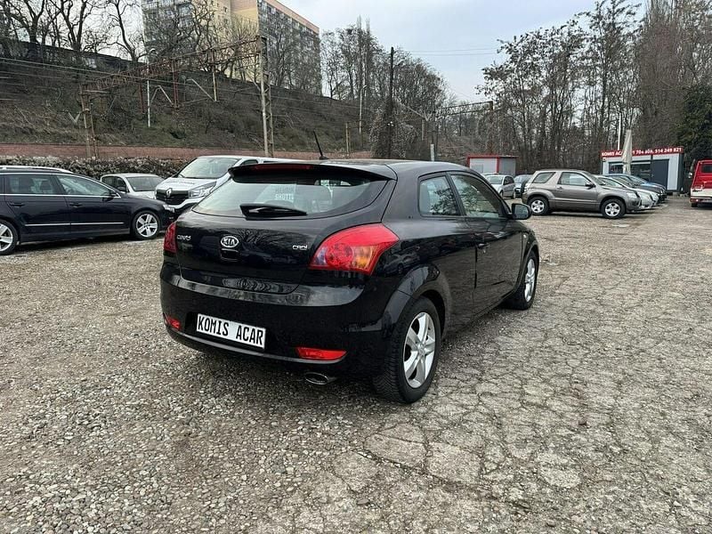 Używany Kia Ceed 2012 Czarny Hatchback