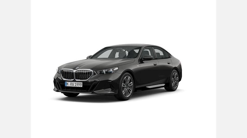 Szary sophisto z brylantowym połyskiem metalizowany Używany 2024 BMW 520 Comfort Edition Sedan/Limuzyna | 234 900 zł (Super Cena) - Obraz 1/3