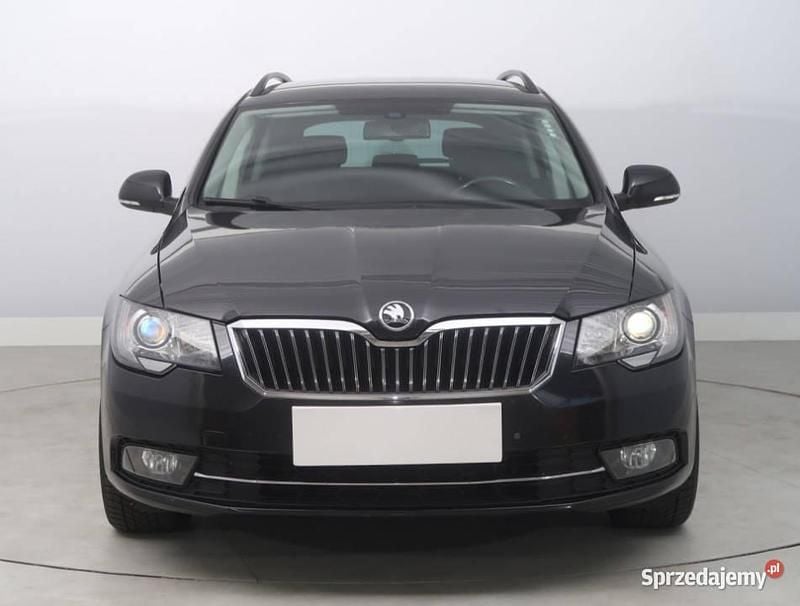 Czarny Używany 2013 Skoda Superb Kombi | 31 999 zł (Dobra cena) - Obraz 1/4