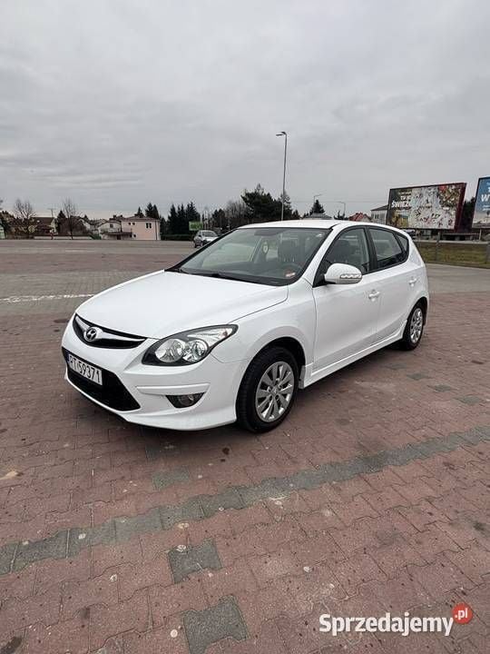 Używany Hyundai i30 2010 Biały Hatchback