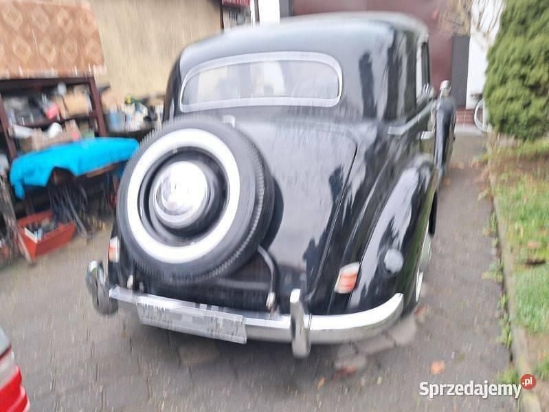 Używany Mercedes W187 1952