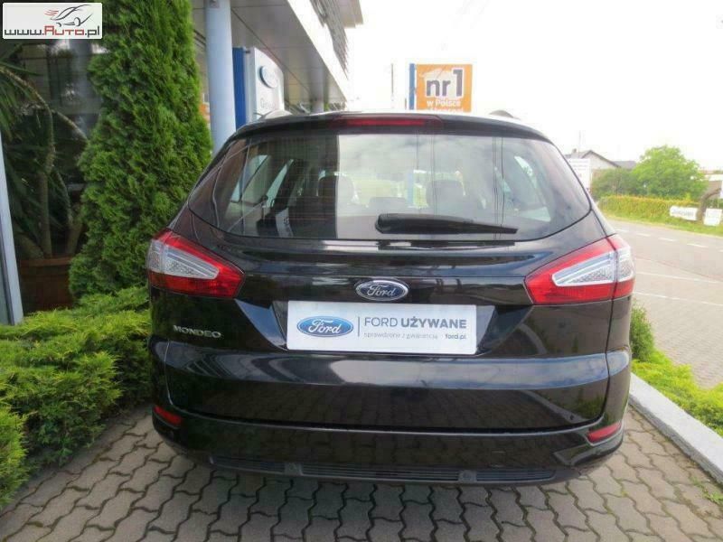 Używany Ford Mondeo 140 KM (102 kW) 2011 Czarny Sedan/Limuzyna
