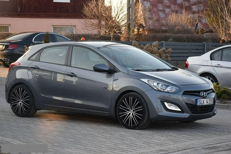 Szary Używany 2013 Hyundai i30 Sedan/Limuzyna | 28 900 zł (Uczciwa cena) - Obraz 1/4