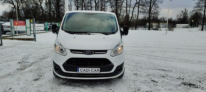 Używany Ford Transit Custom 130 KM (95 kW) 2017 Biały Sedan/Limuzyna