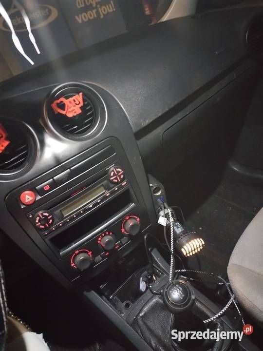 Używany Seat Ibiza 75 KM (55 kW) 2003 Hatchback