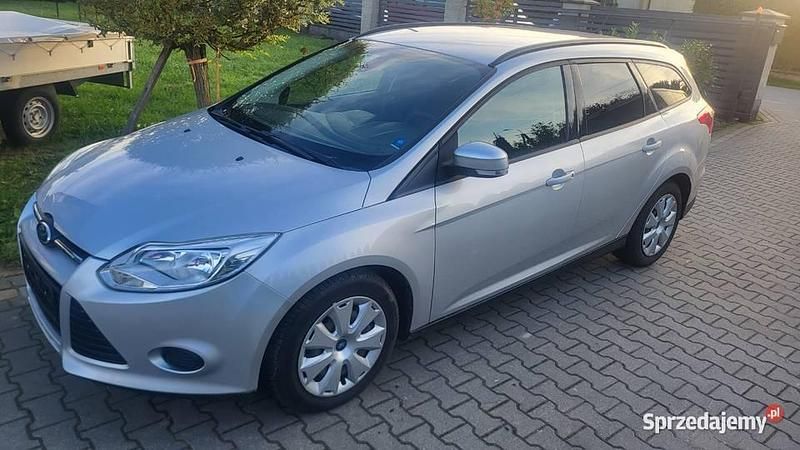 Srebrny Używany 2014 Ford Focus Kombi | 20 000 zł (Dobra cena) - Obraz 1/4