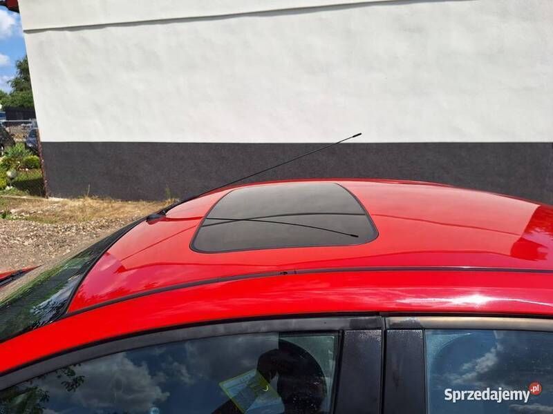 Używany Ford Focus 2005 Czerwony Sedan/Limuzyna