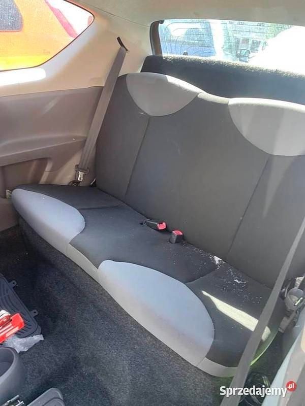 Używany Peugeot 107 68 KM (50 kW) 2010 Hatchback