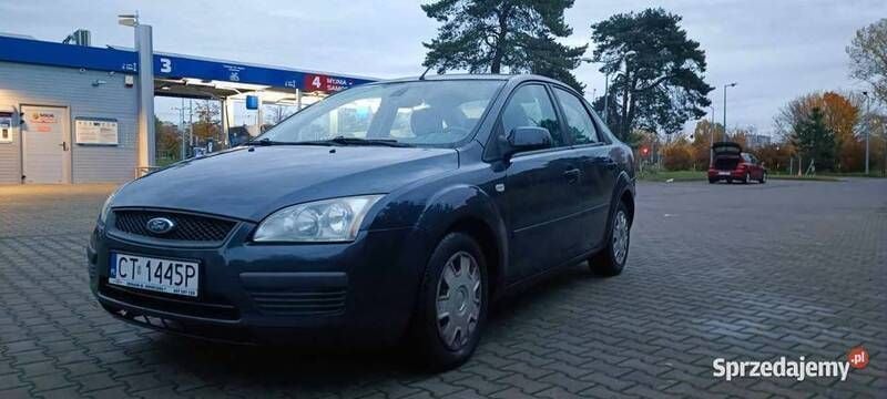 Granatowy Używany 2007 Ford Focus Sedan/Limuzyna | 9000 zł (Uczciwa cena) - Obraz 1/4