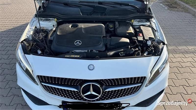 Używany Mercedes A200 AMG 2015 Biały Hatchback