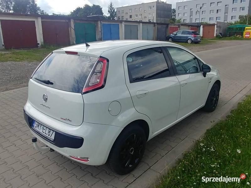 Używany Fiat Punto Evo 2011 Biały Hatchback
