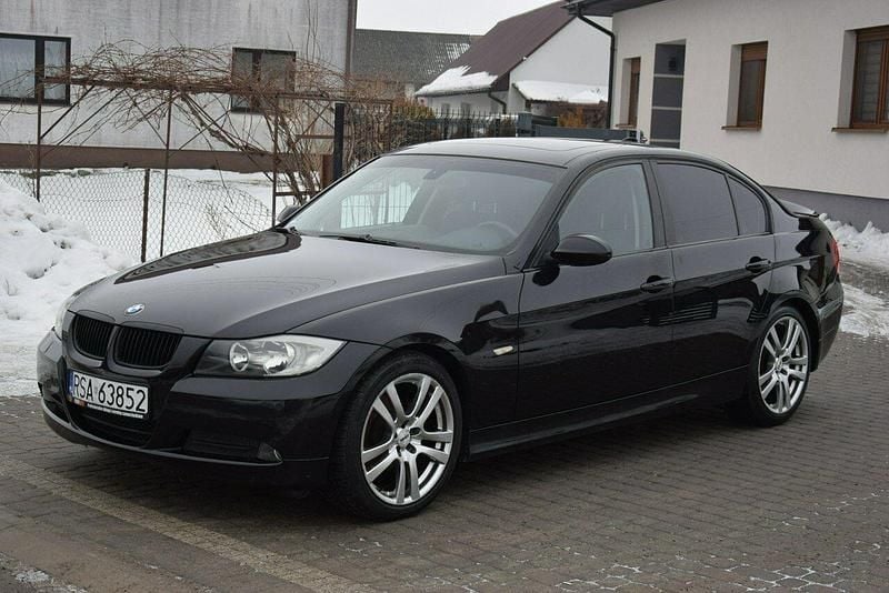 Czarny Używany 2008 BMW 318 Sedan/Limuzyna | 14 900 zł (Dobra cena) - Obraz 1/4