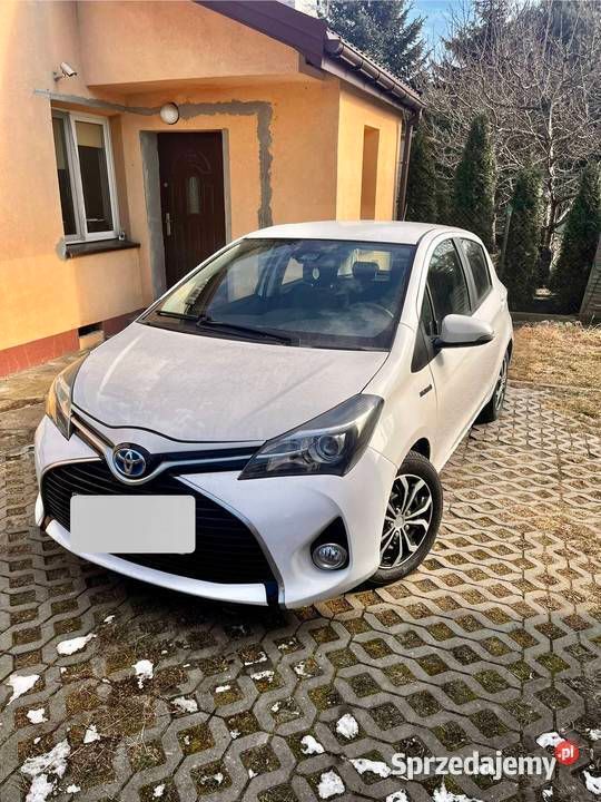Biały Używany 2017 Toyota Yaris Hatchback | 54 900 zł (Uczciwa cena) - Obraz 1/4