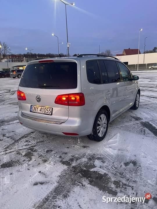 Srebrny Używany 2013 VW Touran R Minivan | 33 600 zł (Uczciwa cena) - Obraz 1/4