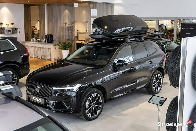 Nowe Volvo XC60 Ultra 2025 Czarny SUV