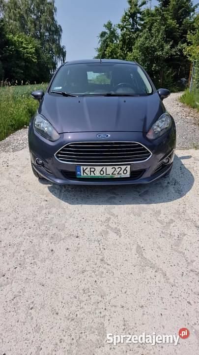 Używany Ford Fiesta 2015 Granatowy Hatchback