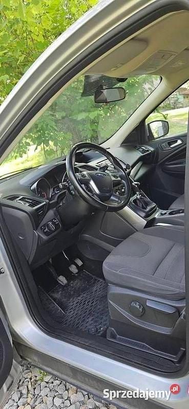 Srebrny Używany 2015 Ford Kuga SUV | 41 700 zł (Dobra cena) - Obraz 1/4