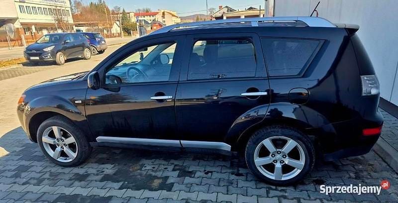 Używany Mitsubishi Outlander 140 KM (102 kW) 2007 SUV