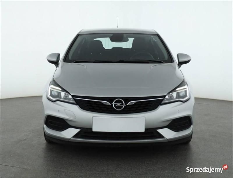 Srebrny Używany 2020 Opel Astra Hatchback | 42 999 zł (Uczciwa cena) - Obraz 1/4
