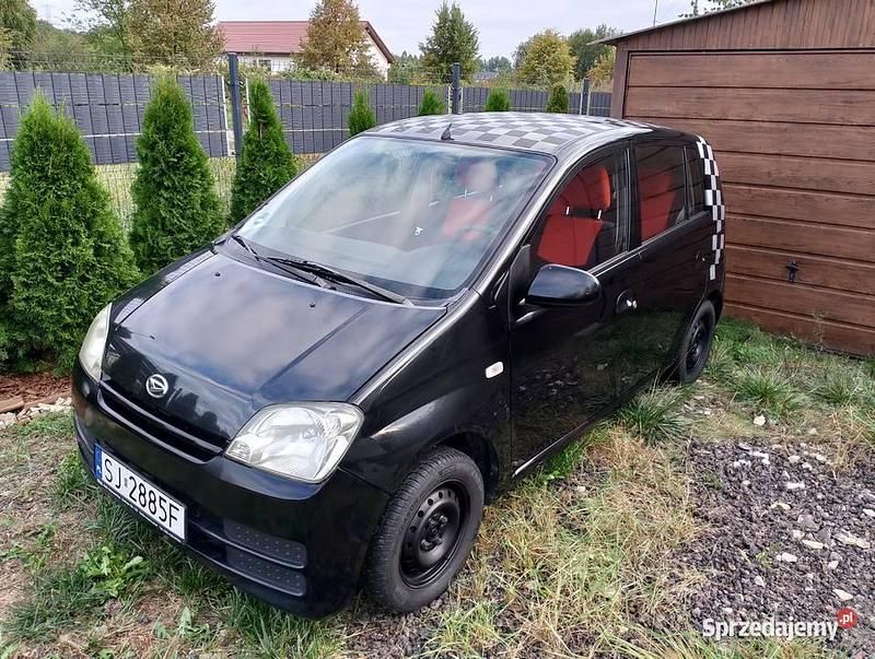 Używany Daihatsu Cuore 2006 Czarny Hatchback