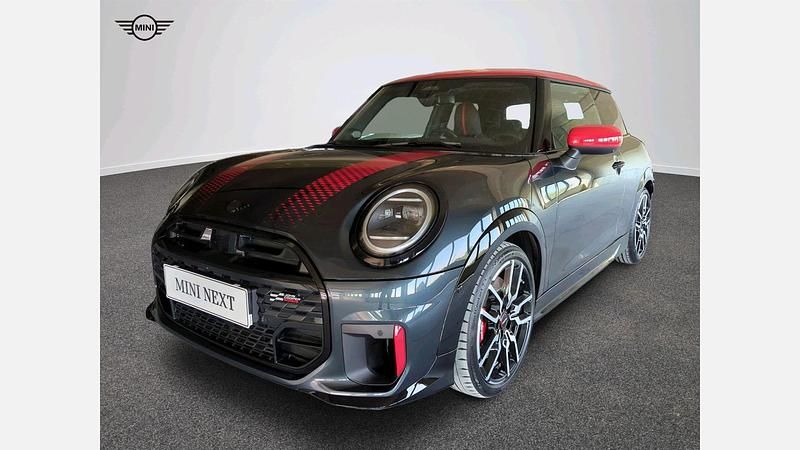 Używany Mini John Cooper Works 231 KM (169 kW) 2024 Legend grey metalizowany Hatchback