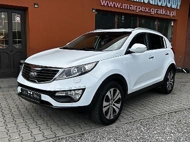 Biały Używany 2013 Kia Sportage SUV | 38 900 zł (Uczciwa cena) - Obraz 1/4