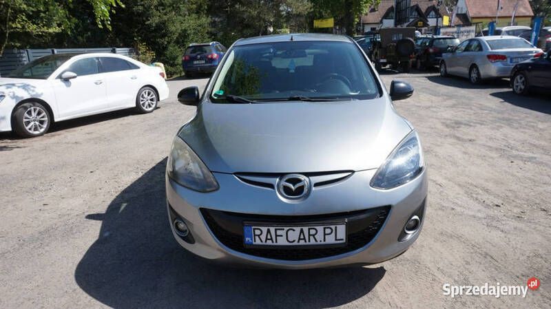 Srebrny Używany 2013 Mazda 2 Hatchback | 23 999 zł (Uczciwa cena) - Obraz 1/4