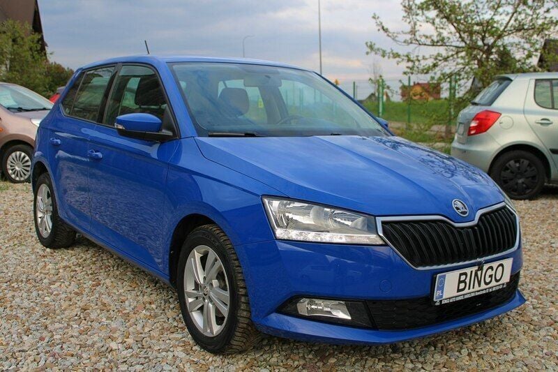 Niebieski Używany 2020 Skoda Fabia Hatchback | 41 800 zł (Uczciwa cena) - Obraz 1/4