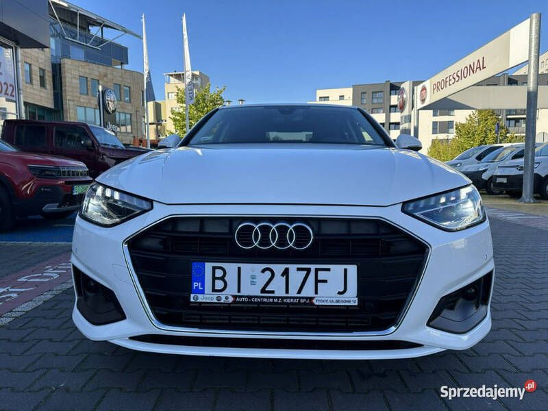 Biały Używany 2021 Audi A4 Comfort Sedan/Limuzyna | 131 900 zł - Obraz 1/4