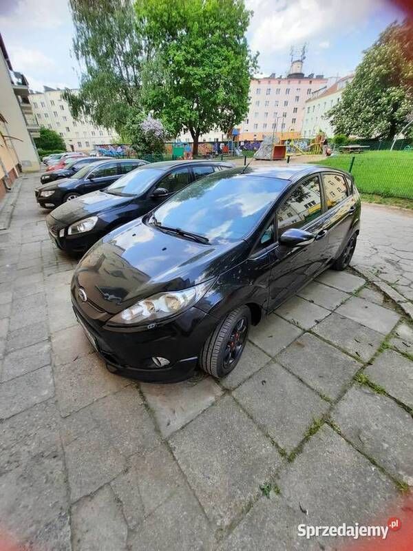 Czarny Używany 2011 Ford Fiesta Hatchback | 18 800 zł (Uczciwa cena) - Obraz 1/4
