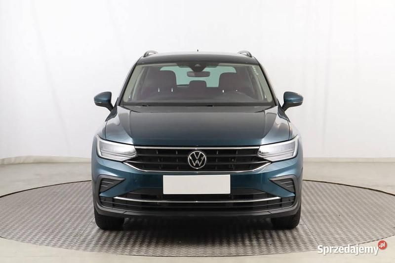 Niebieski Używany 2020 VW Tiguan SUV | 94 999 zł (Uczciwa cena) - Obraz 1/4