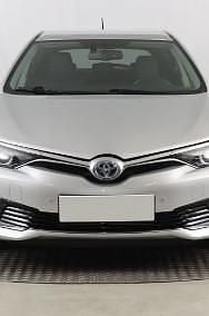 Używany Toyota Auris 136 KM (100 kW) 2013 Srebrny Hatchback