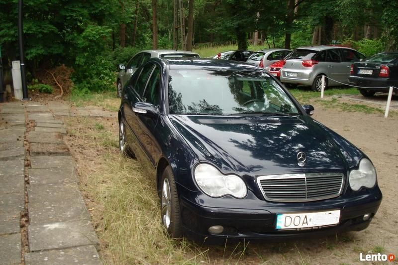 Niebieski Używany 2001 Mercedes C200 Sedan/Limuzyna | 14 000 zł - Obraz 1/4