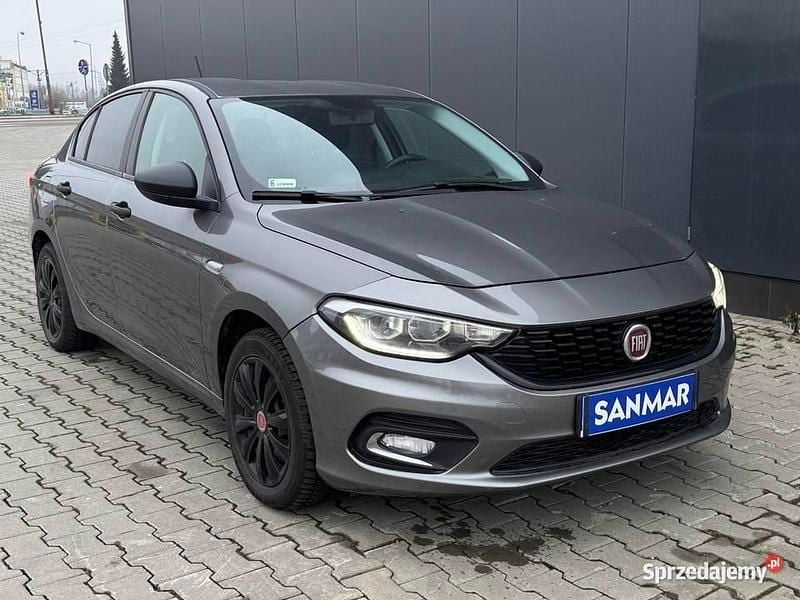 Szary Używany 2020 Fiat Tipo Sedan/Limuzyna | 45 800 zł (Uczciwa cena) - Obraz 1/4