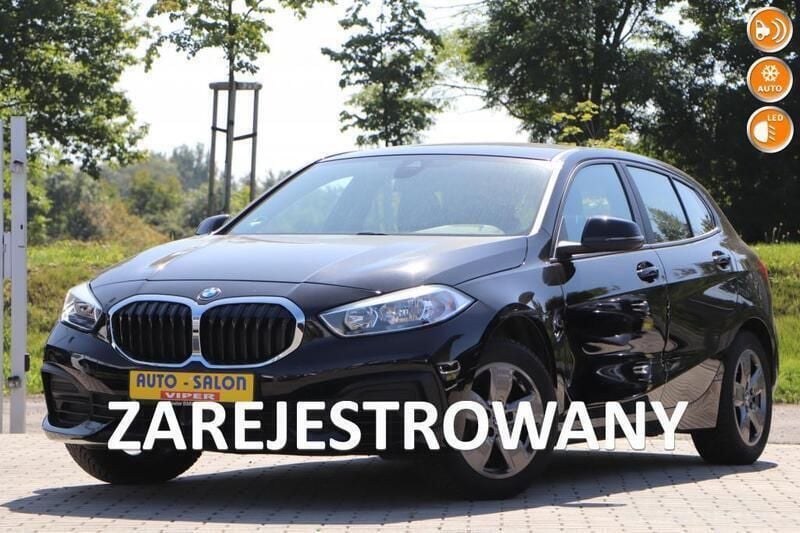 Czarny Używany 2019 BMW 118 Hatchback | 69 900 zł (Dobra cena) - Obraz 1/4