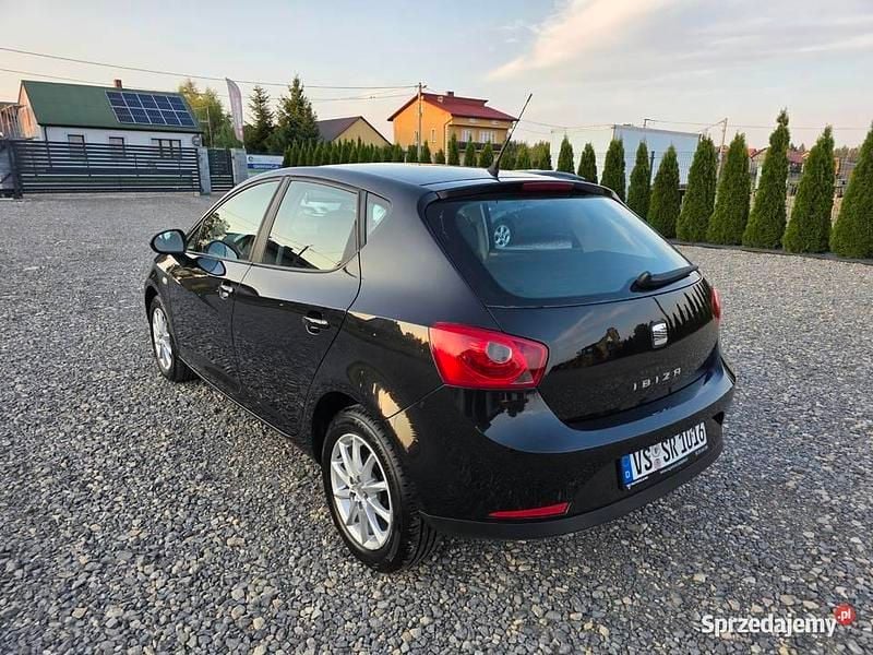 Używany Seat Ibiza Style 86 KM (63 kW) 2011 Czarny Hatchback