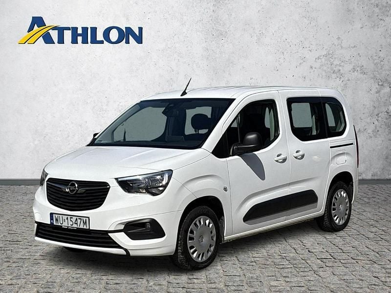 Biały Używany 2021 Opel Combo Minivan | 65 700 zł (Dość drogi) - Obraz 1/4