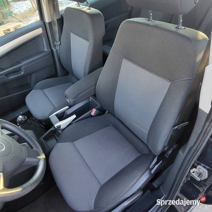 Używany Opel Zafira Cosmo 140 KM (102 kW) 2009 Czarny Minivan