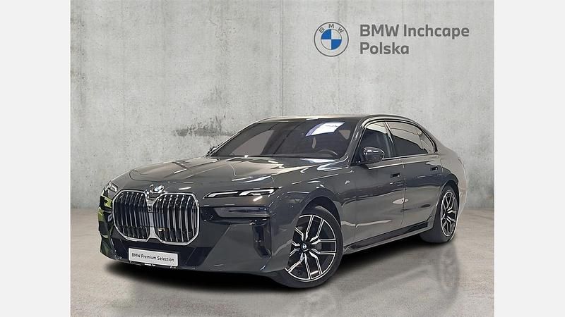 Używany BMW 740 Comfort Edition 299 KM (219 kW) 2025 Dravit grey metallic metalizowany Sedan/Limuzyna