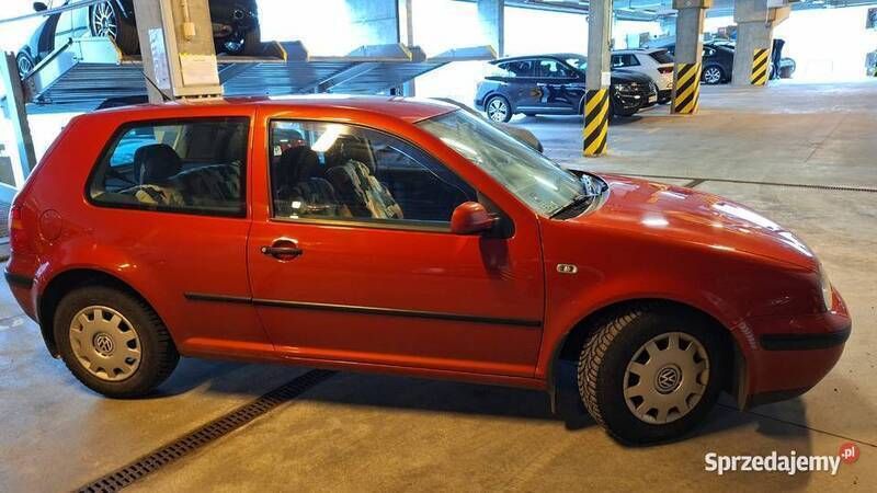 Używany VW Golf IV 2002 Czerwony Hatchback