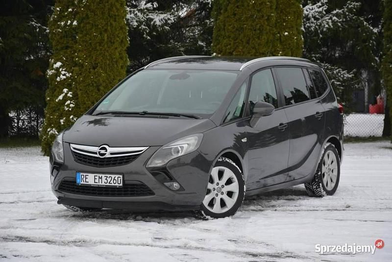 Szary Używany 2015 Opel Zafira Minivan | 32 900 zł (Dobra cena) - Obraz 1/4
