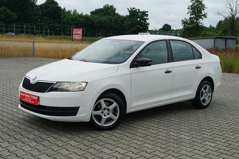 Biały Używany 2015 Skoda Rapid Hatchback | 26 900 zł (Uczciwa cena) - Obraz 1/4