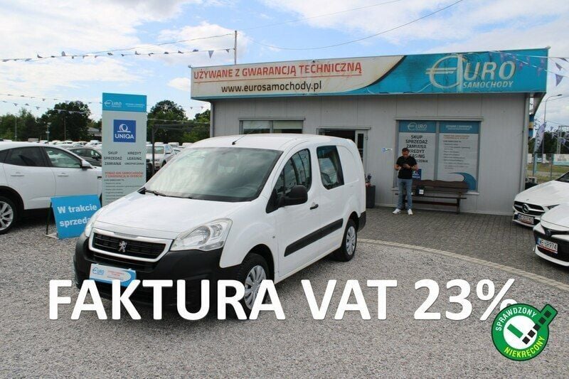 Biały Używany 2017 Peugeot Partner Minivan | 37 317 zł (Uczciwa cena) - Obraz 1/4