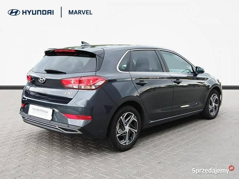 Używany Hyundai i30 120 KM (88 kW) 2024 Grafitowy (metalik) Hatchback