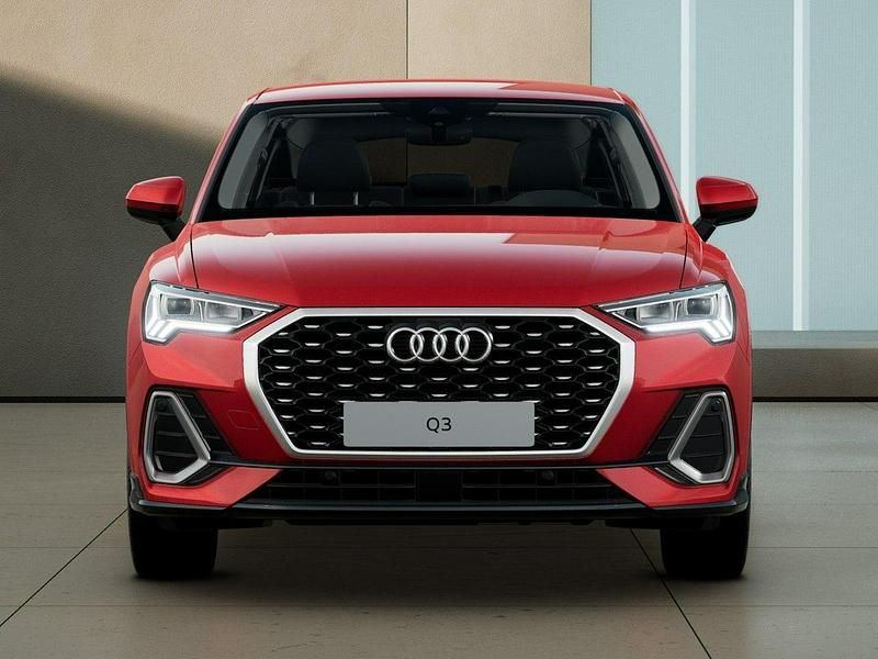 Używany Audi Q3 Sportback S-Line 150 KM (110 kW) 2025 Czerwony SUV
