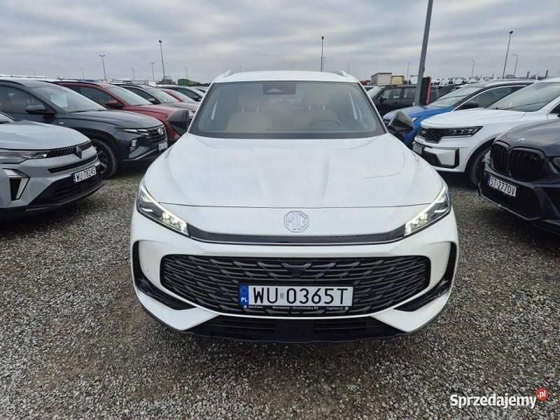 Używany MG HS 143 KM (105 kW) 2024 Biały SUV