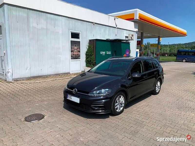 Używany VW Golf VIII R-line 2020 Czarny Kombi