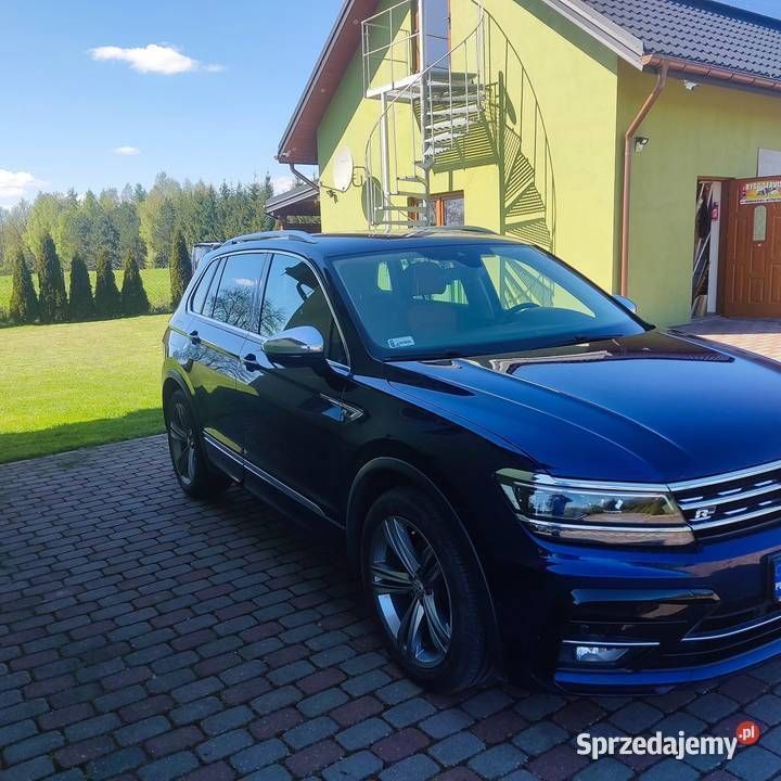 Granatowy Używany 2018 VW Tiguan R-line SUV | 88 000 zł (Dość drogi) - Obraz 1/4