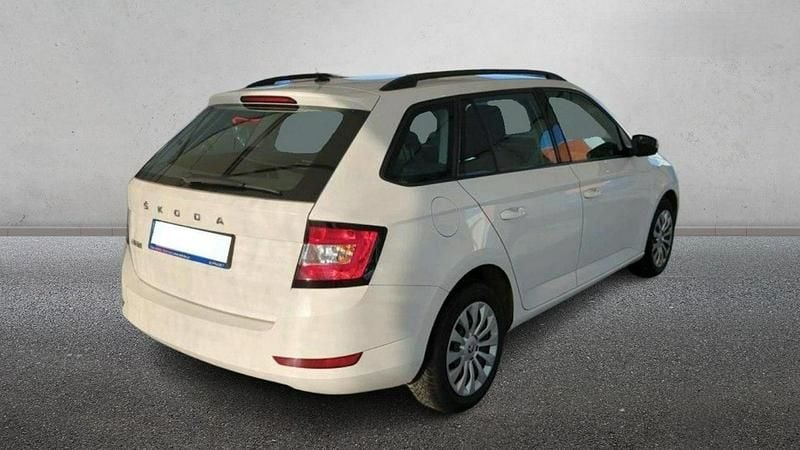 Używany Skoda Fabia 95 KM (69 kW) 2022 Biały (metalik) Hatchback