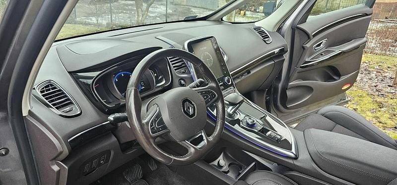 Używany Renault Espace 2017 Szary Minivan